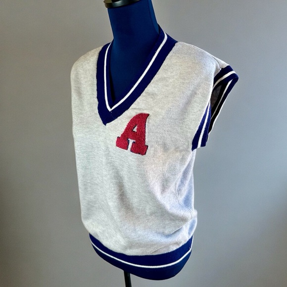 EUC Unisex Primark Grey Pullover Sweater Vest - Picture 1 of 14